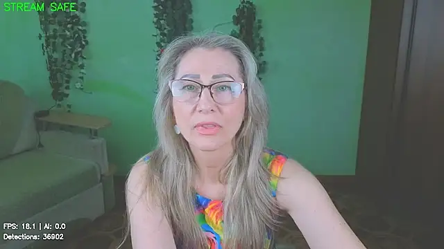 Snapshot of Habibi_Honeyy chatting on June 16, 1:36 pm Habibi Honeyy online show from June 16, 1:36 pm