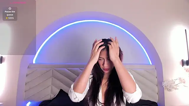 Bella Williiams online show from June 19, 12:09 pm