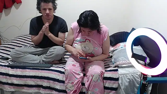 Snapshot of jade_noah_ chatting on October 7, 11:40 am jade noah online show from October 7, 11:40 am