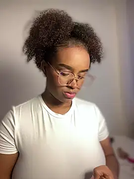 Dyan adams online show from July 27, 6:26 pm