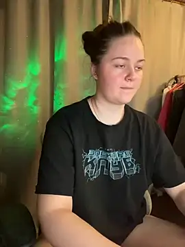 Cuty Kitty online show from October 31, 8:32 pm