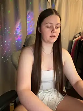 Cuty Kitty online show from December 3, 11:58 pm