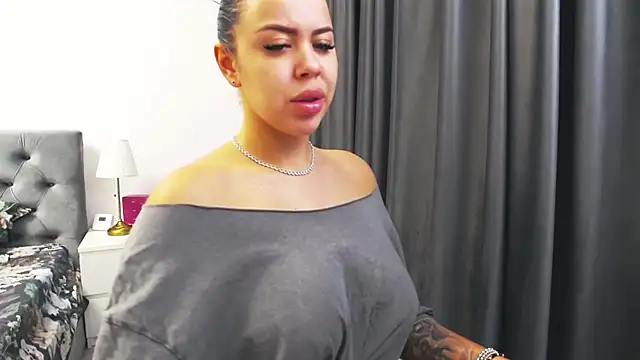 Casiana  online show from November 20, 7:24 pm