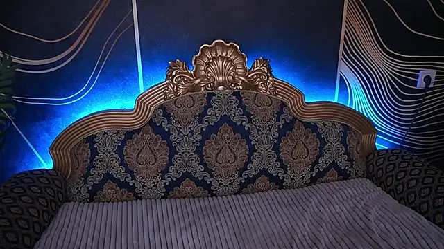 IvyLaurent online show from November 11, 6:41 pm