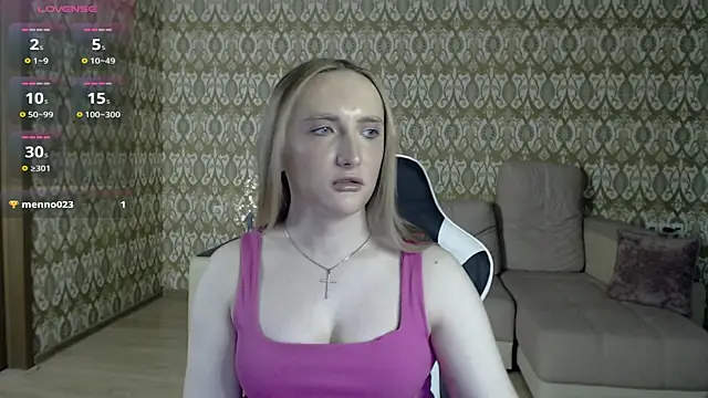 Vi Luxy online show from May 3, 2:06 am