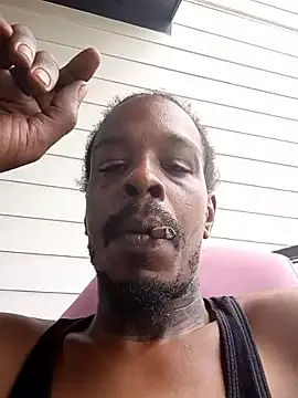 Snapshot of MrLongStroke101 chatting on May 26, 5:31 pm MrLongStroke101 online show from May 26, 5:31 pm