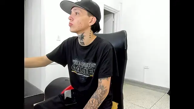 StraightBoy Nick online show from May 1, 9:08 pm