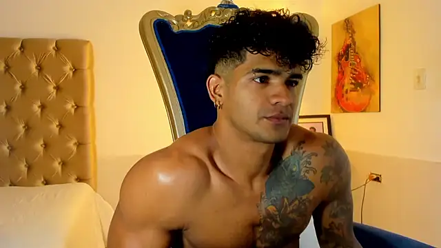 antonio  444 online show from August 3, 6:44 pm