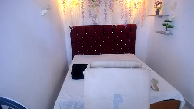 wild couple sex 69 online show from May 4, 1:51 pm