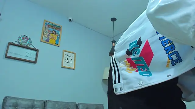 Xfire boy69 online show from January 14, 9:31 pm