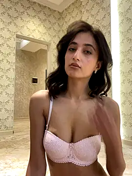 AriaXFlirt online show from November 30, 9:02 am