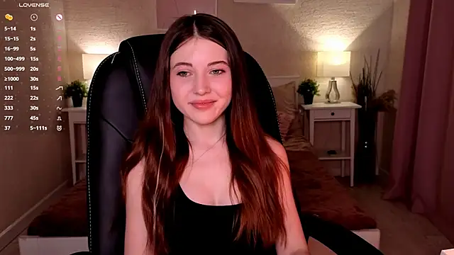Snapshot of Kimmie_shine chatting on July 24, 3:43 pm Kimmie shine online show from July 24, 3:43 pm