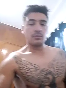 Snapshot of bigandstrong2217 chatting on December 13, 8:47 pm bigandstrong2217 online show from December 13, 8:47 pm