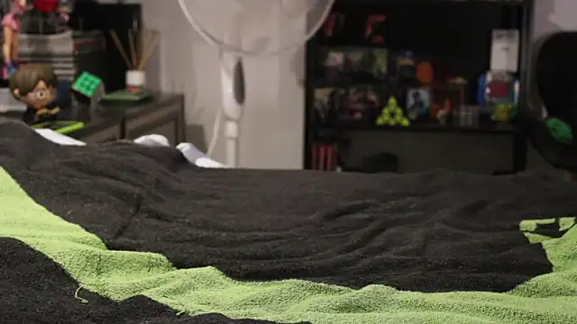 Snapshot of adrisumi chatting on November 11, 7:14 pm adrisumi online show from November 11, 7:14 pm