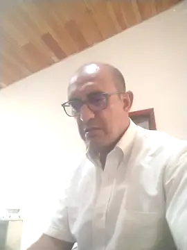 Snapshot of jorge406 chatting on April 9, 10:26 pm jorge406 online show from April 9, 10:26 pm