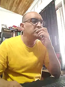 Snapshot of jorge406 chatting on June 13, 1:20 pm jorge406 online show from June 13, 1:20 pm