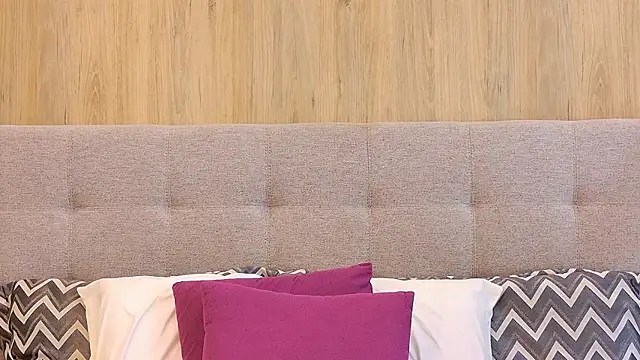 Snapshot of BeckySalas chatting on June 8, 8:20 pm BeckySalas online show from June 8, 8:20 pm