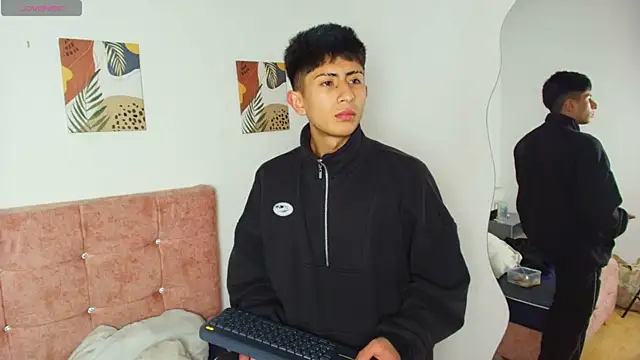 Snapshot of Andy_Justgame chatting on November 11, 3:39 am Andy Justgame online show from November 11, 3:39 am