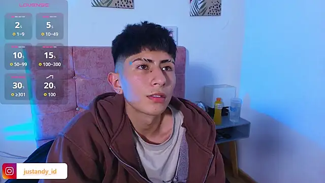 Snapshot of Andy_Justgame chatting on November 21, 10:52 pm Andy Justgame online show from November 21, 10:52 pm