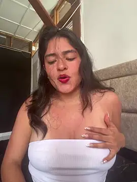 Snapshot of EmilyNoir1 chatting on June 12, 8:08 pm EmilyNoir1 online show from June 12, 8:08 pm