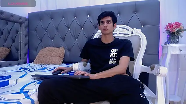 Sebalexis7 online show from October 25, 3:14 am