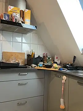 Snapshot of SweetTeenGirl chatting on September 29, 10:31 am SweetTeenGirl online show from September 29, 10:31 am