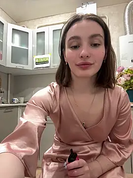 Snapshot of ZariaFlame chatting on April 14, 10:38 pm ZariaFlame online show from April 14, 10:38 pm