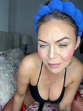 goddessbarbiexo online show from May 5, 10:23 am