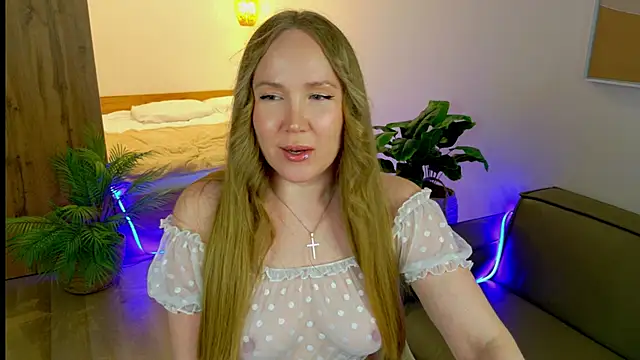 Snapshot of BethSun chatting on May 28, 5:10 pm BethSun online show from May 28, 5:10 pm