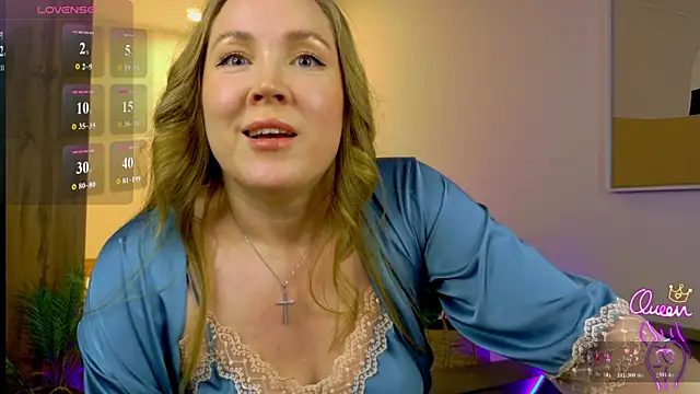 Snapshot of BethSun chatting on June 17, 6:31 pm BethSun online show from June 17, 6:31 pm