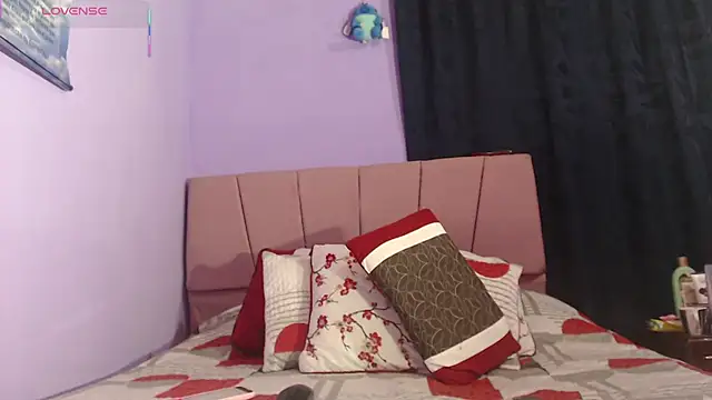  Bombom   online show from February 10, 11:31 pm