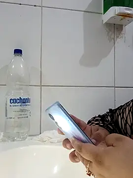 Snapshot of francheskaaaaaaaa22ot chatting on October 24, 9:11 pm francheskaaaaaaaa22ot online show from October 24, 9:11 pm