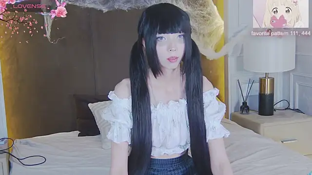 Snapshot of Evelyn_Neal chatting on November 2, 4:09 pm Evelyn Neal online show from November 2, 4:09 pm