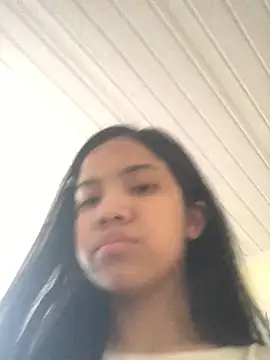 ashleyy20 online show from March 1, 7:16 pm