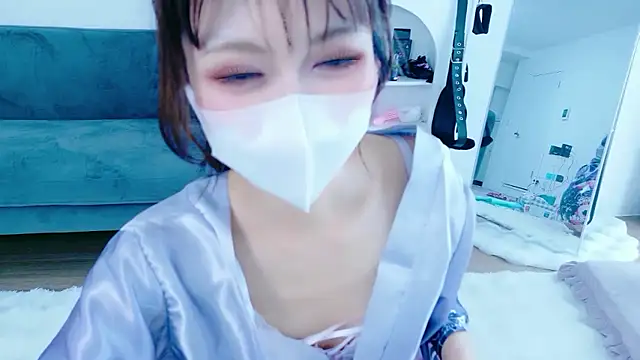 Snapshot of -Nyanko-chan- chatting on June 21, 2:36 am -Nyanko-chan- online show from June 21, 2:36 am