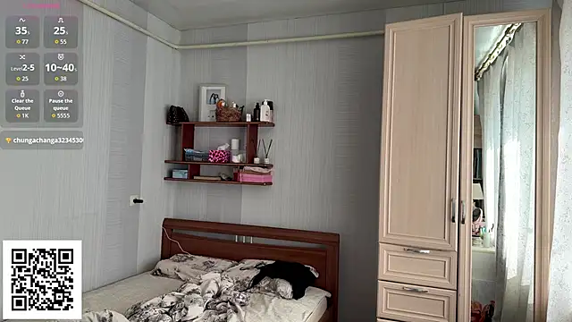 Snapshot of AnnieBellie chatting on May 27, 1:57 am AnnieBellie online show from May 27, 1:57 am