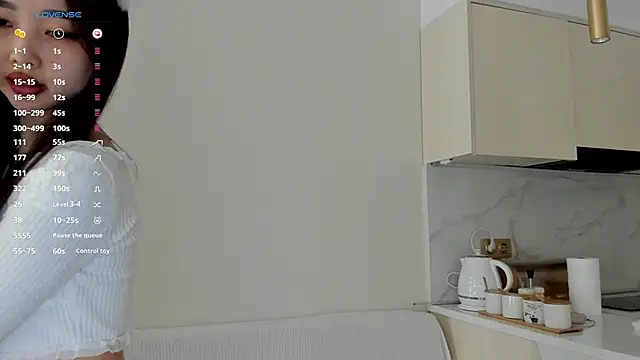 Snapshot of kaori_mi chatting on October 31, 5:41 am kaori mi online show from October 31, 5:41 am