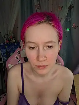Fuzzy Unicorn online show from April 29, 7:42 pm