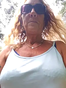 Snapshot of HotWifeLyn68 chatting on June 17, 10:06 am HotWifeLyn68 online show from June 17, 10:06 am