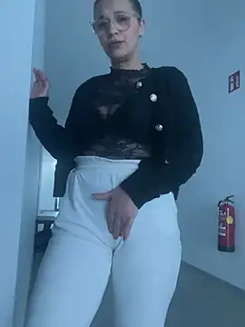 eli5566 online show from January 17, 1:49 pm