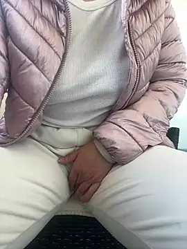 eli5566 online show from March 10, 11:04 am