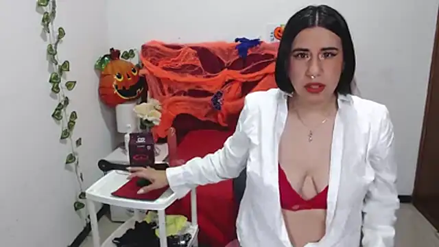 Julieta curvy69 online show from October 24, 12:12 pm