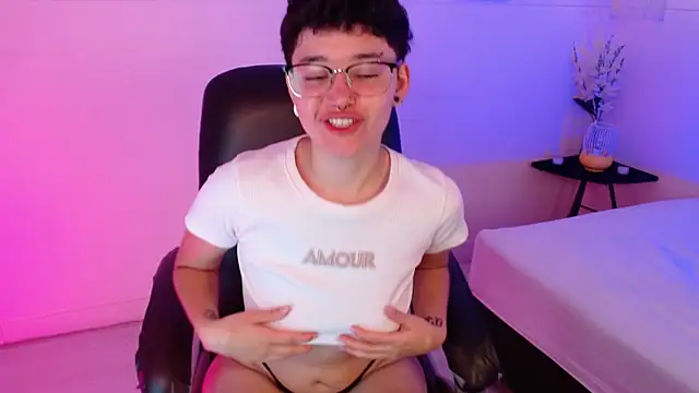 jeroharper online show from November 23, 3:12 pm