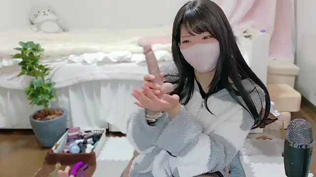 clara 6x9 online show from March 15, 1:17 pm