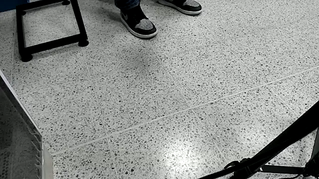 Ian1  online show from November 19, 11:32 am