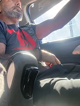 tattedNitalian online show from November 3, 3:46 pm