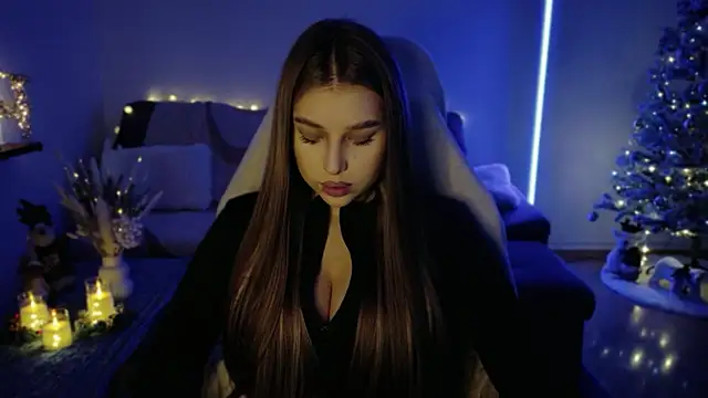 Snapshot of Emma_candyyy chatting on November 27, 9:44 am Emma candyyy online show from November 27, 9:44 am