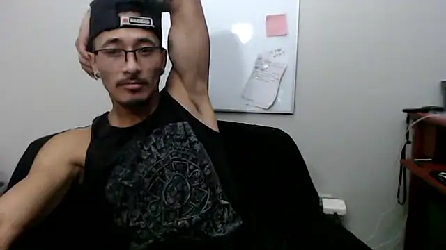 tanjir020 online show from February 8, 5:33 am