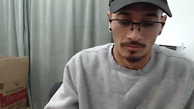 tanjir020 online show from March 8, 11:25 am