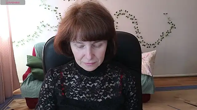 Lia Tito online show from April 29, 6:39 am
